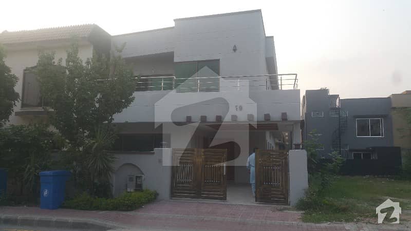 Investor Rate 10 Marla Double Storey House For Sale In Bahria Town