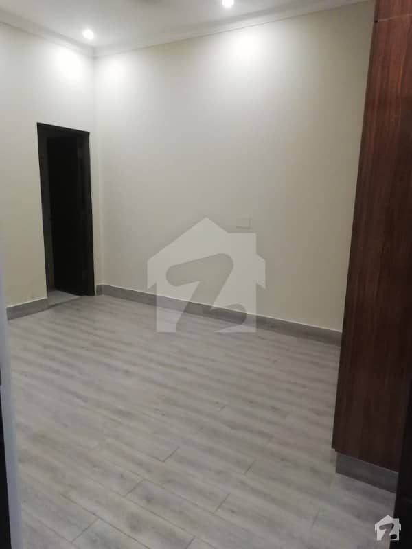 Brand new luxury100 %original Picture 10 marla lower portion for rent in available and gas and electricity and park and Lgs school other facilities and play ground in available near ring rode near phase 5dha