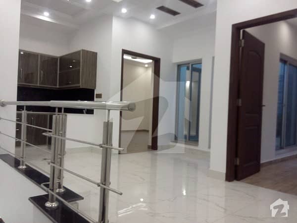 10 Marla Brand New 5 Bedroom House For Rent