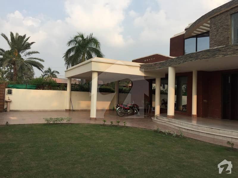 ویلینشیاء ۔ بلاک ڈی ویلینشیاء ہاؤسنگ سوسائٹی لاہور میں 6 کمروں کا 2 کنال مکان 2. 3 لاکھ میں کرایہ پر دستیاب ہے۔