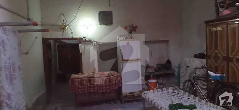 عباس نگر فیصل آباد میں 3 کمروں کا 3 مرلہ مکان 25 لاکھ میں برائے فروخت۔