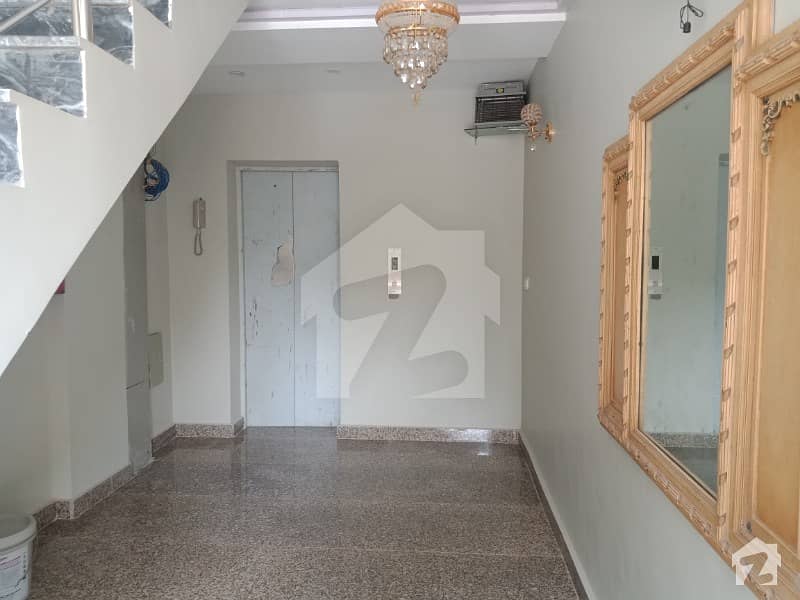 Single Bed Flat Available For Rent In Sector C Single Bed Flat Available For Rent In Sector C
