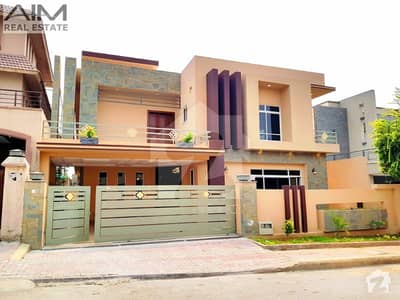Excellent 1 Kanal House Is For Sale At Heighted Location Excellent 1 Kanal House Is For Sale At Heighted Location