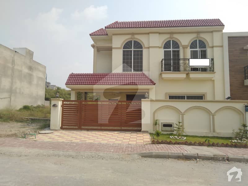 Prime Location 10 Marla Double Unit Brand New House For Sale