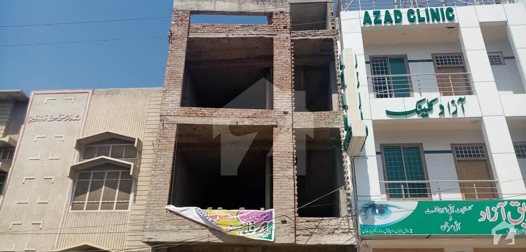 ہوسپٹل روڈ رحیم یار خان میں 4 مرلہ عمارت 3.5 کروڑ میں برائے فروخت۔