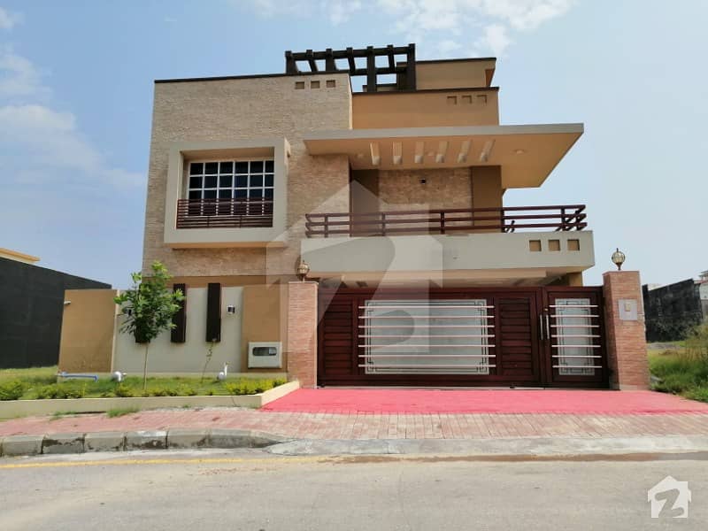 10 Marla Brand New House For Rent