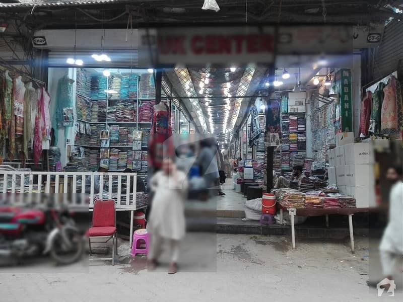 اعظم کلاتھ مارکیٹ لاہور میں 4 مرلہ دکان 5.25 کروڑ میں برائے فروخت۔