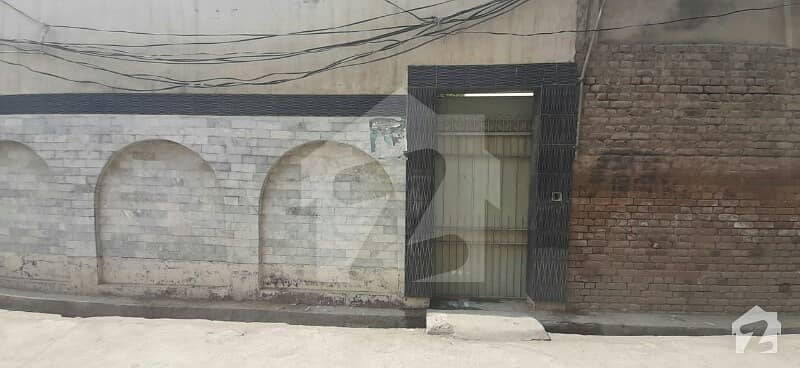 چارسدہ روڈ پشاور میں 6 کمروں کا 12 مرلہ مکان 2.2 کروڑ میں برائے فروخت۔