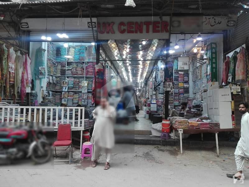 اعظم کلاتھ مارکیٹ لاہور میں 0.41 مرلہ دکان 1.5 کروڑ میں برائے فروخت۔