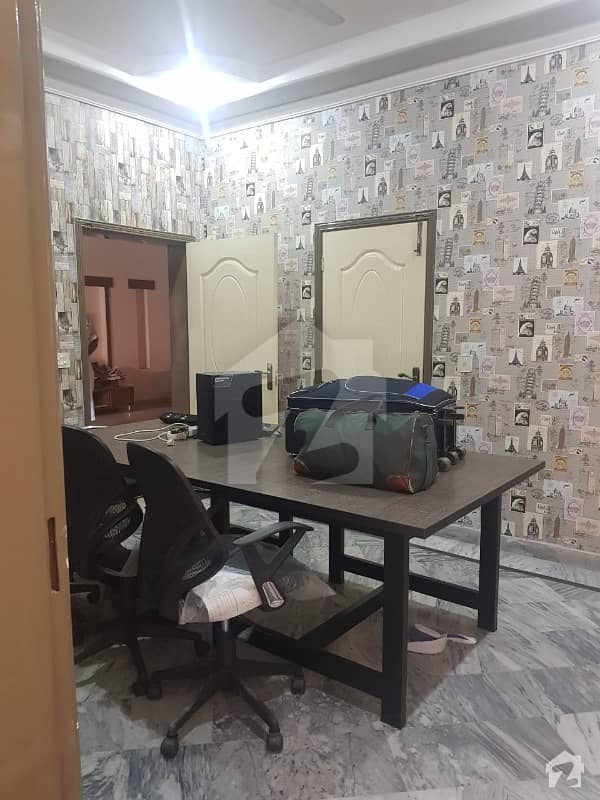 واپڈا ٹاؤن لاہور میں 1 کمرے کا 1 مرلہ فلیٹ 15 ہزار میں کرایہ پر دستیاب ہے۔