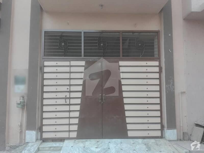 مرغزار آفیسرز کالونی لاہور میں 6 کمروں کا 5 مرلہ مکان 1 کروڑ میں برائے فروخت۔