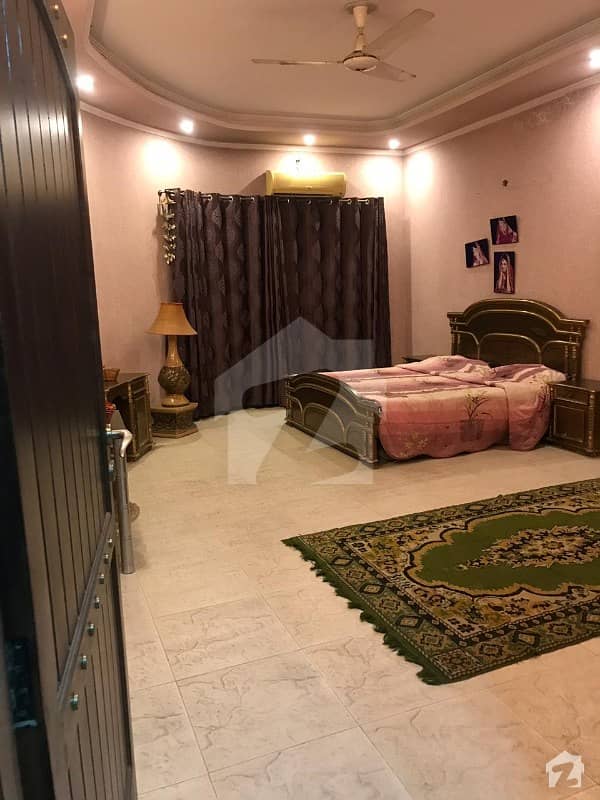 ریونیو سوسائٹی - بلاک بی ریوینیو سوسائٹی لاہور میں 3 کمروں کا 2 کنال بالائی پورشن 50 ہزار میں کرایہ پر دستیاب ہے۔