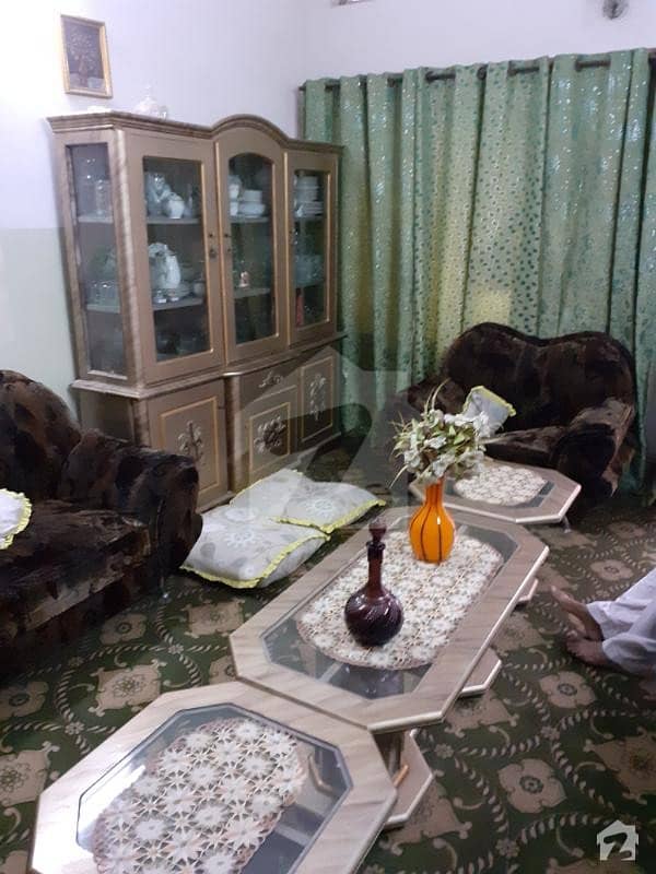 علامہ اقبال ٹاؤن ۔ ستلج بلاک علامہ اقبال ٹاؤن لاہور میں 8 کمروں کا 1.05 کنال مکان 5.9 کروڑ میں برائے فروخت۔