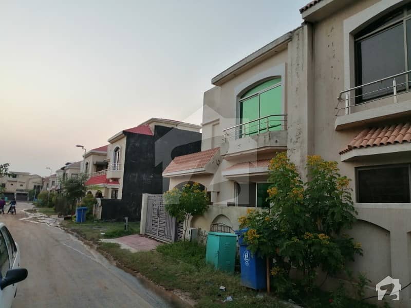 House Is Available For Sale In Usman Block Bahria Town