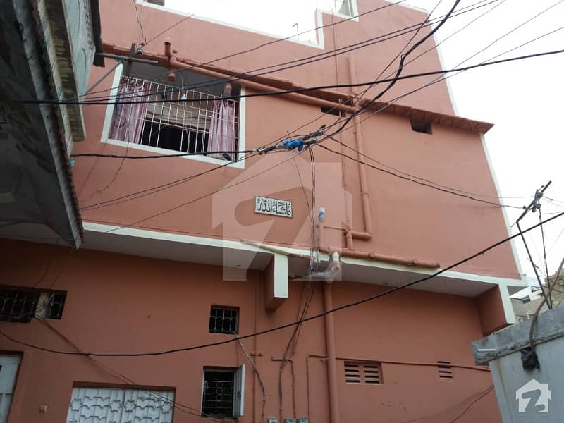 پی آئی بی کالونی گلشنِ اقبال ٹاؤن کراچی میں 6 کمروں کا 3 مرلہ مکان 85 لاکھ میں برائے فروخت۔