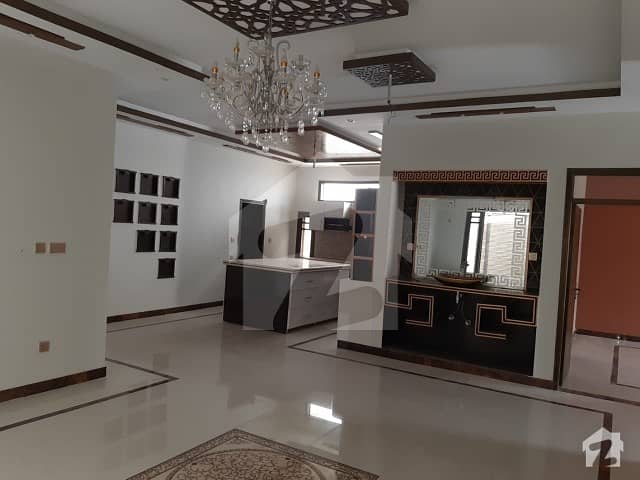 400 Sq Yards Brand New Bungalow For Sale