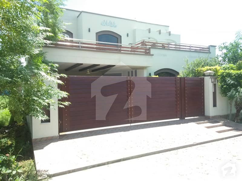 1 Kanal Beautiful Fully Furnished Great Location House Near To The Park