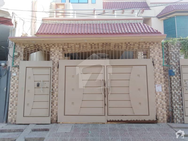 شاداب کالونی بہاولپور میں 5 کمروں کا 10 مرلہ مکان 1.7 کروڑ میں برائے فروخت۔