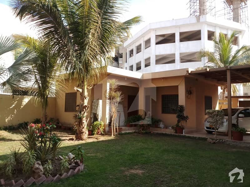 800 Square Yards Bungalow Available For Sale In Gulistan-E-Jauhar