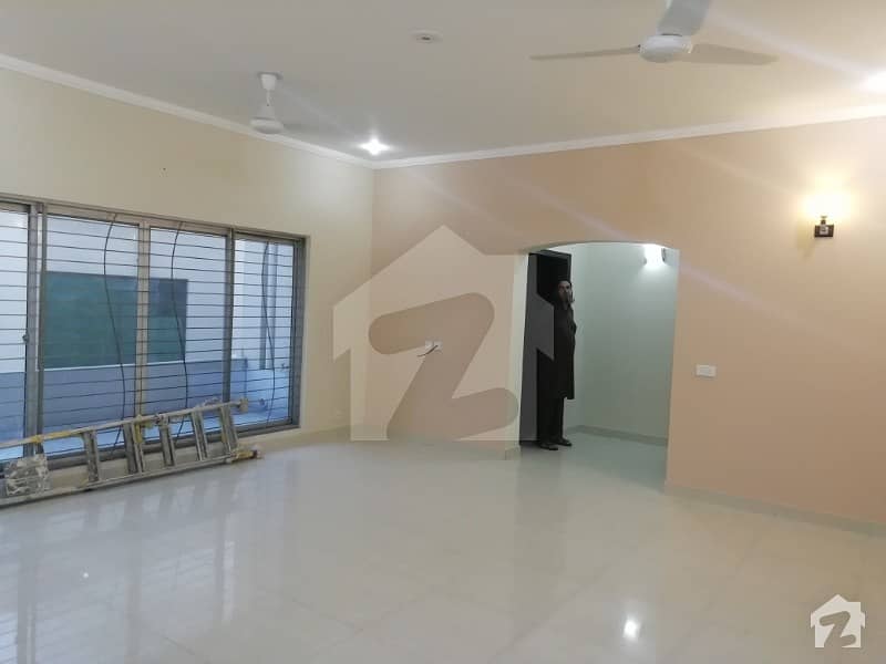 1 Kanal Brand New Upper Portion For Rent In DHA Phase 4