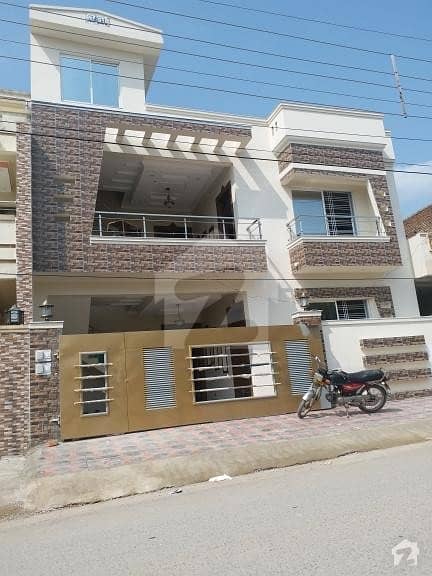 10 Marla House For Sale In Pakistan Town On Main Road