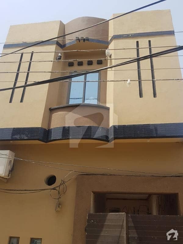 امین ٹاؤن فیصل آباد میں 4 کمروں کا 3 مرلہ مکان 40 لاکھ میں برائے فروخت۔