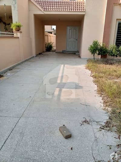 10 M HOUSE for Rent Premiere Location 10 M HOUSE for Rent Premiere Location