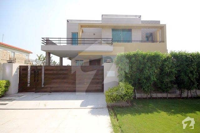 1 Kanal Full House With Basement Almost Brand New For Rent In Phase 6