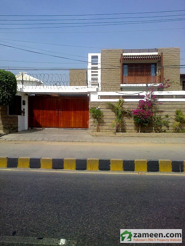 500 yard Bungalow upper Portion Available For Rent