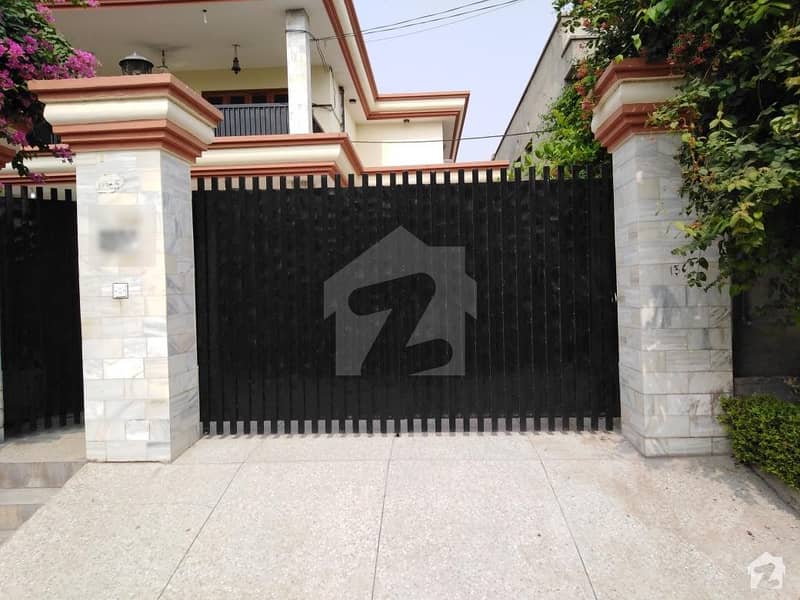 Good Location House For Sale In Hayatabad Phase 2 - J1