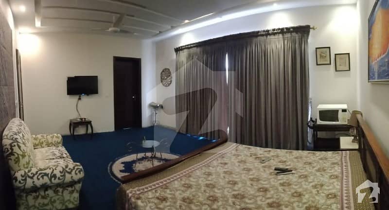 DHA 1 Bed full furnished very beautiful far rent in phase 4