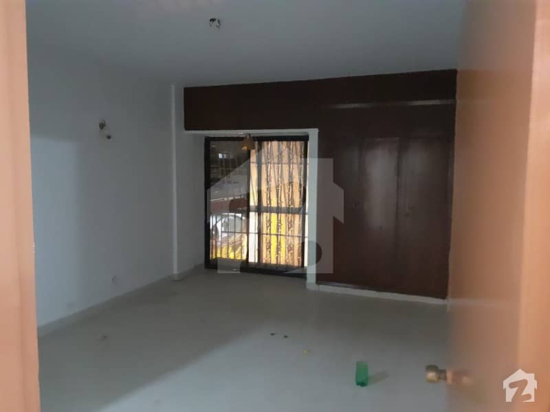 Hassan Center Apartment For Sale At Gulshan-E-Iqbal Block 16 For Sale