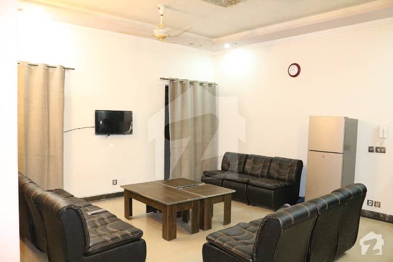 پی سی ایس آئی آر ہاؤسنگ سکیم فیز 2 پی سی ایس آئی آر ہاؤسنگ سکیم لاہور میں 1 کمرے کا 1 مرلہ کمرہ 11 ہزار میں کرایہ پر دستیاب ہے۔