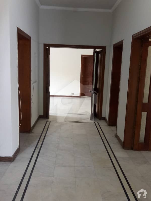 10 Marla House  Is Available For Rent Located In Phase 3 Z Block Dha Defence