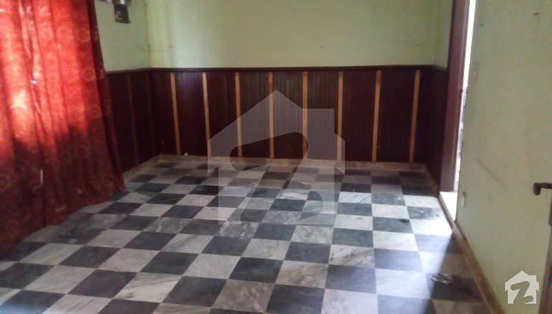 2 Identical Flat For Sale At 4th Floor In Pakistan Chowk Near Ichhra Bazar