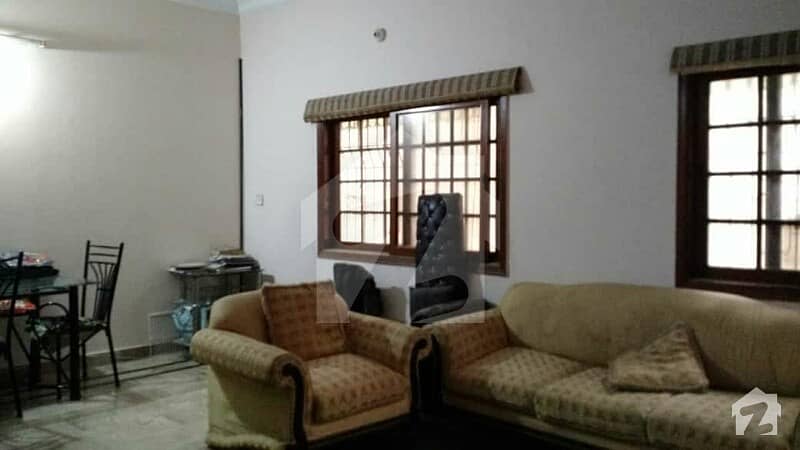 Portion For Rent 400 Sq Yards Ground Floor 3 Bed Dd Block 2