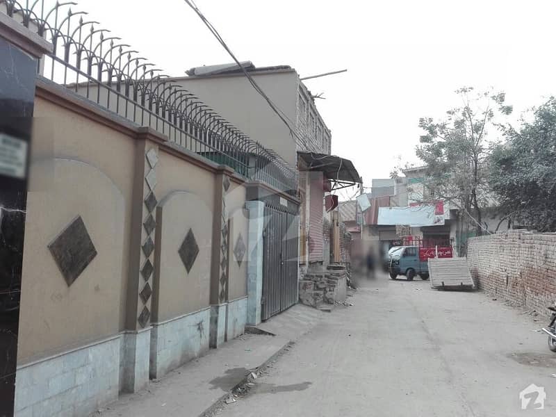 House Is Available For Sale In Madina Town Madina Town, Faisalabad