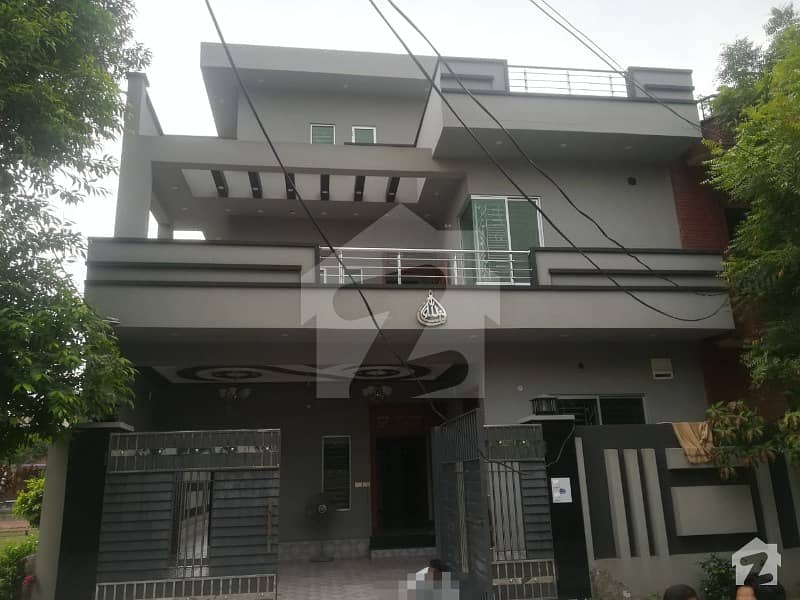Corner 10 Marla Facing Park Brand New House Is Up For Sale Corner 10 Marla Facing Park Brand New House Is Up For Sale
