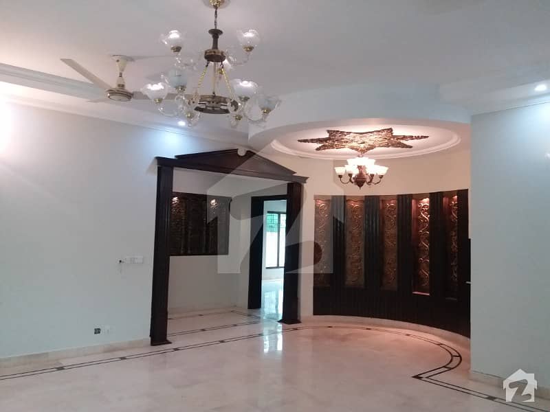 1kanal Owner Made Bungalow On Investment Price In Dha 3 Near Y Block Market And Mosque