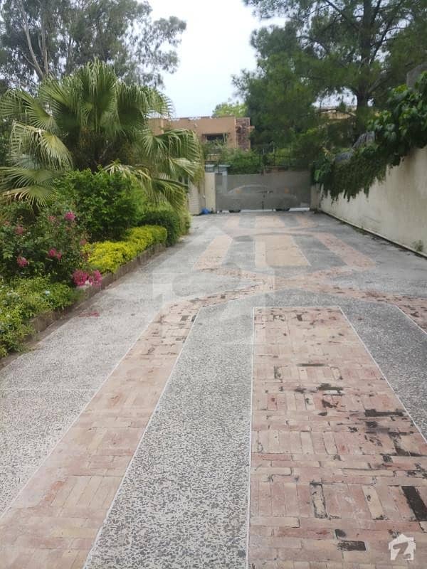 Demolish Able House Is Available For Sale In F-7 Islamabad