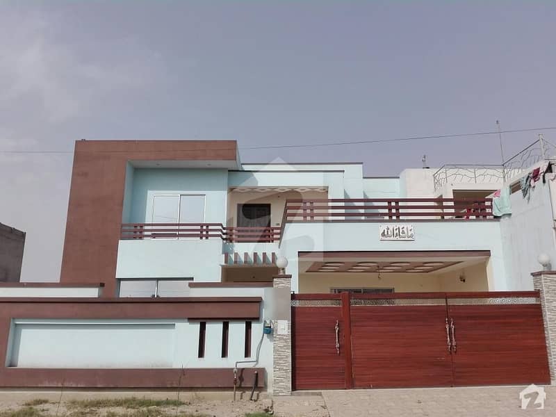 ڈائیوو روڈ فیصل آباد میں 4 کمروں کا 12 مرلہ مکان 2. 75 کروڑ میں برائے فروخت۔