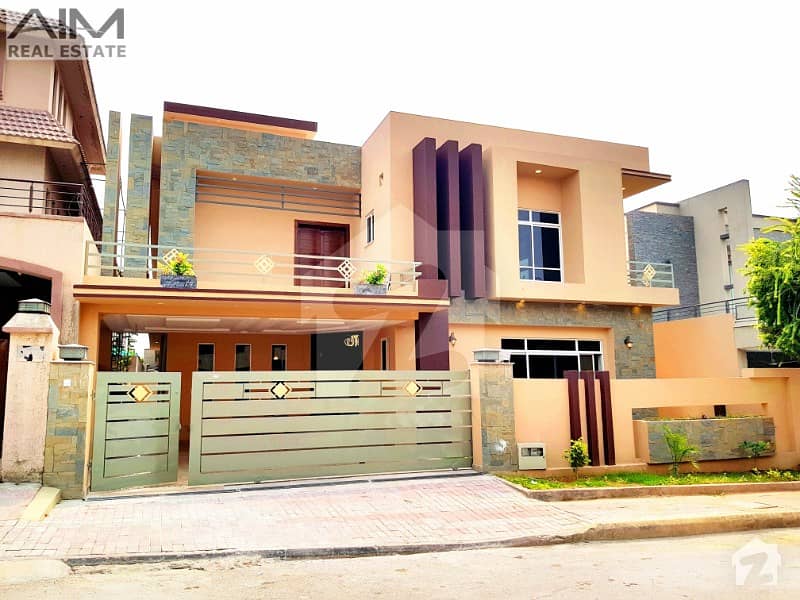 Excellent 1 Kanal House Is For Sale At Heighted Location Excellent 1 Kanal House Is For Sale At Heighted Location