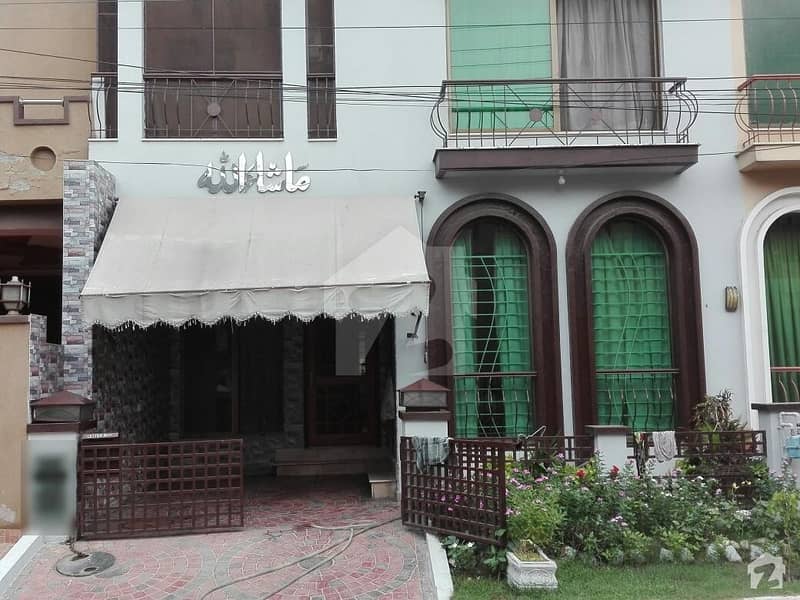 پارک ویو ولاز ۔ جیڈ بلاک پارک ویو ولاز لاہور میں 2 کمروں کا 5 مرلہ بالائی پورشن 16 ہزار میں کرایہ پر دستیاب ہے۔