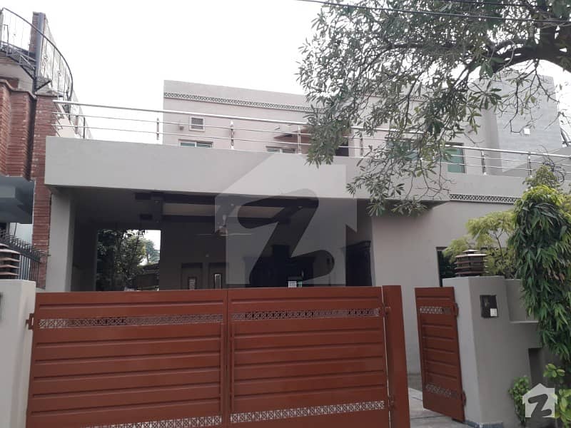 10 MARLA HOUSE FOR RENT IN DHA
