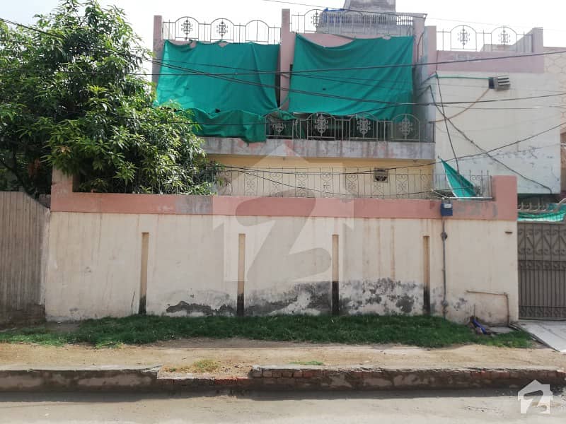 شاہ رُکنِ عالم کالونی ملتان میں 5 کمروں کا 10 مرلہ مکان 1.25 کروڑ میں برائے فروخت۔