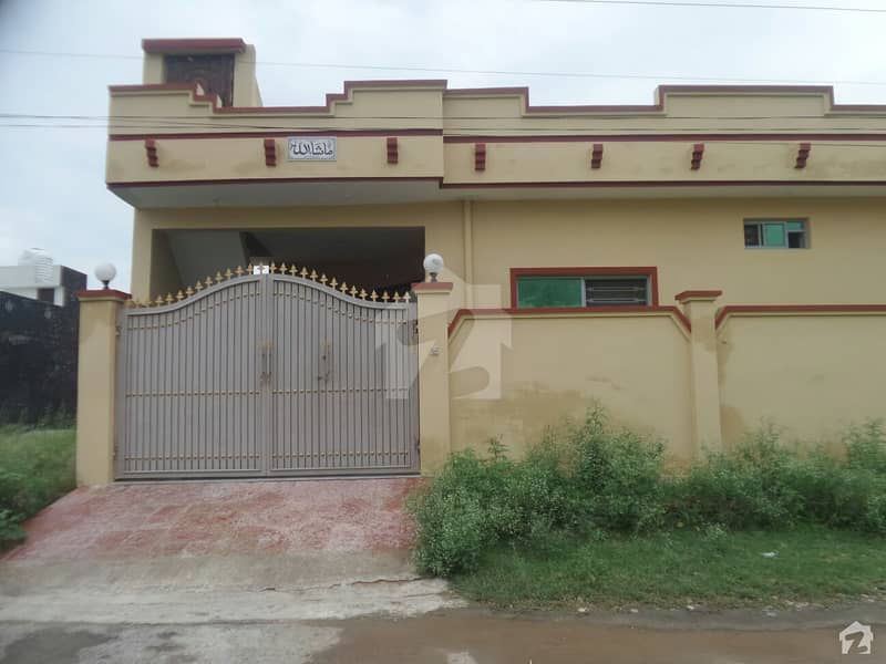 گلشن آباد راولپنڈی میں 4 کمروں کا 10 مرلہ مکان 80 لاکھ میں برائے فروخت۔