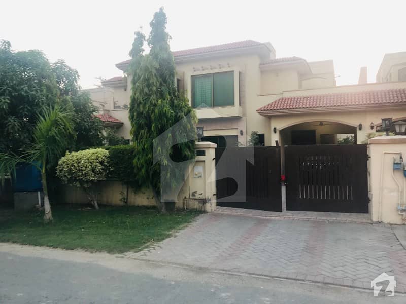12 Marla House For Sale On 60 Feet Road And Near To Park