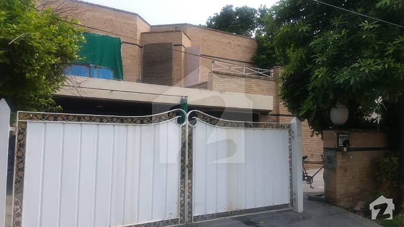 Kanal Solid Owner Build Dream Bungalow For Sale In Heart Of Phase 3 X Block Near To Mosque And Mcdonald Original Pictures Attache