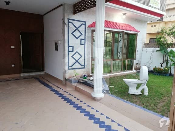 Chak Shahzad 10 Marla House For Rent