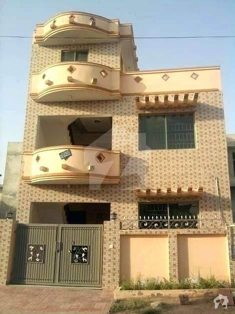 فیصل کالونی راولپنڈی میں 10 کمروں کا 6 مرلہ مکان 1.1 کروڑ میں برائے فروخت۔